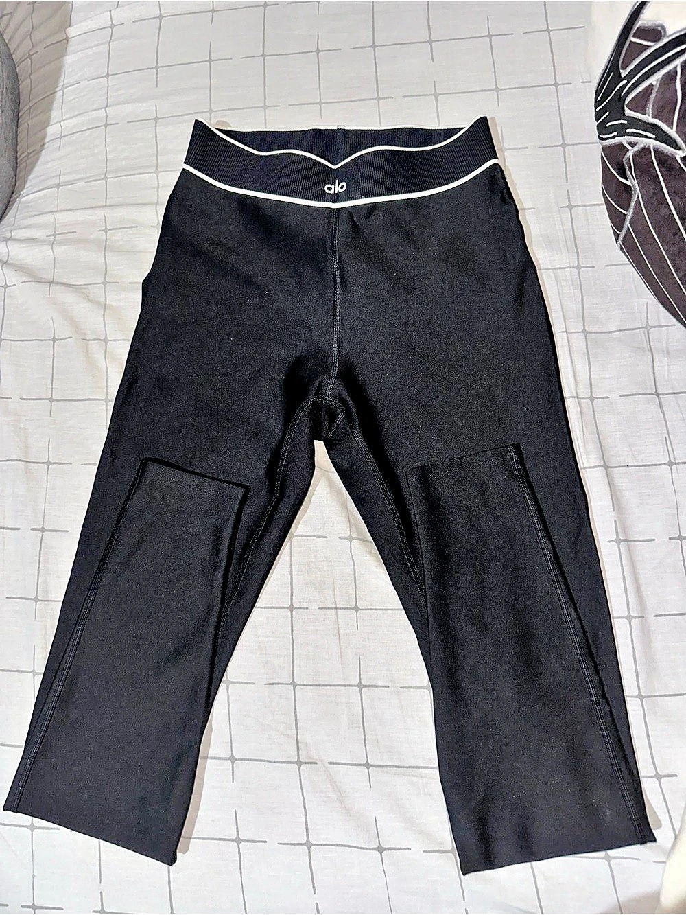 Alo Black Leggings Size Medium Like New